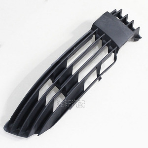 Cubierta de Marco para Faros Antiniebla de Volkswagen, Rejilla Inferior del Parachoques Delantero 2001-2005, Plástico ABS, Fijación con Tornillos - Product Image 3