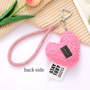 พวงกุญแจเคสโทรศัพท์รูปหัวใจนุ่มฟูสีชมพู ของตกแต่งสายคล้องโทรศัพท์รูปหัวใจขนปุย สำหรับสาวๆ เป็นของขวัญ - Product Image 3