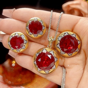 Parure de bijoux de mariage et de fête en cuivre écologique, plaqué or, avec zircon rouge rond 16-12mm, ensemble assorti pour mariée, pour femme Tu - Product Image 1