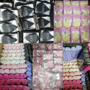 Kosmetik-Schminkschwamm Dreieckiger Puderquast Samt-Kosmetikquaste Private Label Beauty Make-up Blender Schwamm 1/2/6 Set - Product Image 4