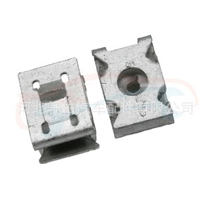 Abrazadera de base de metal en forma de U N90959101 para revestimientos de guardabarros delanteros de Volkswagen Ford, acero, 2 piezas - Product Image 1