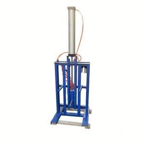 Machine verticale de triplement de bandes de roulement de pneus usagés, machines de recyclage du caoutchouc pour le doublement et le triplement de pneus, machines d'emballage de pneus - Product Image 4