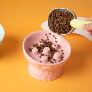 ชามเซรามิกทรงสูงสำหรับแมว ดีไซน์เอียงเพื่อการดูแลคอ ป้องกันการสำลัก ช่วยให้อาหารกลืนง่าย ป้องกันการหก สำหรับลูกแมวและลูกสุนัข - Product Image 2