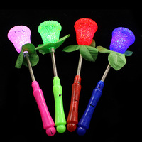 Jouets lumineux LED de style dessin animé pour Halloween, très demandés, jouets de fête pour enfants, sécurité garantie
