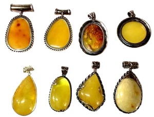 <span class=keywords><strong>Collana</strong></span> con <span class=keywords><strong>Ciondolo</strong></span> in <span class=keywords><strong>Ambra</strong></span> Naturale alla Moda - Product Image 3