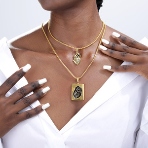 2 Pezzi Collana di Coppia Coordinata in Acciaio Inossidabile Collana con Ciondolo a Cuore alla Moda per <span class=keywords><strong>Coppie</strong></span> - Product Image 1