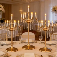 Chandelier 6+1 branches en fer doré électroplaqué, style européen, pour célébration de jeunes mariés, décoration de table de mariage et accessoire de présentation