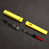 Stylo souple créatif 1 pièce, stylo à encre portable rechargeable, brosse souple avec éponge, calligraphie chinoise