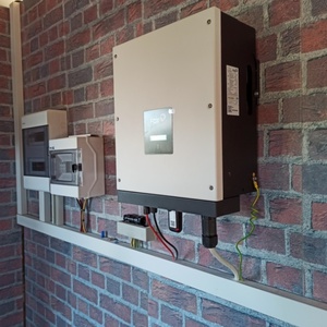 FOXESS S3300 String Inverter Monophasé 3.3kW pour Système Solaire - Product Image 4