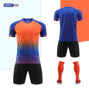 Maglietta <span class=keywords><strong>da</strong></span> <span class=keywords><strong>calcio</strong></span> <span class=keywords><strong>da</strong></span> uomo in poliestere 100% personalizzata in maglia <span class=keywords><strong>da</strong></span> <span class=keywords><strong>calcio</strong></span> ad asciugatura rapida <span class=keywords><strong>felpa</strong></span> nuovo stile con nome della squadra - Product Image 2