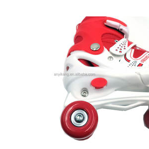 รองเท้าสเก็ตโรลเลอร์สี่ล้อสำหรับเด็กสามารถปรับได้ดีไซน์สองแถวกระพริบมีคุณสมบัติเป็นหนัง PU สำหรับใช้งานกลางแจ้ง - Product Image 2
