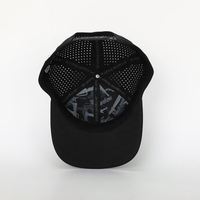 Gorras de Béisbol Ajustables de 6 Paneles al por Mayor, Logotipo de Goma Personalizado, Gorra Deportiva de Alta Calidad con Orificios Cortados con Láser, Impermeable, 100% Poliéster