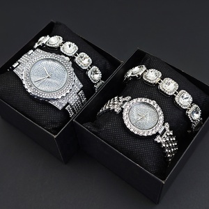 ชุดนาฬิกาคู่รักสุดหรู พร้อมกำไลเพชร ของชำร่วยงานแต่งงาน สำหรับผู้ชายและผู้หญิง - Product Image 2