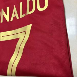 <span class=keywords><strong>Maillot</strong></span> de football <span class=keywords><strong>Ronaldo</strong></span> <span class=keywords><strong>2018</strong></span> rétro, Camisas De Futebol, nom personnalisé, qualité thaïlandaise supérieure - Product Image 5
