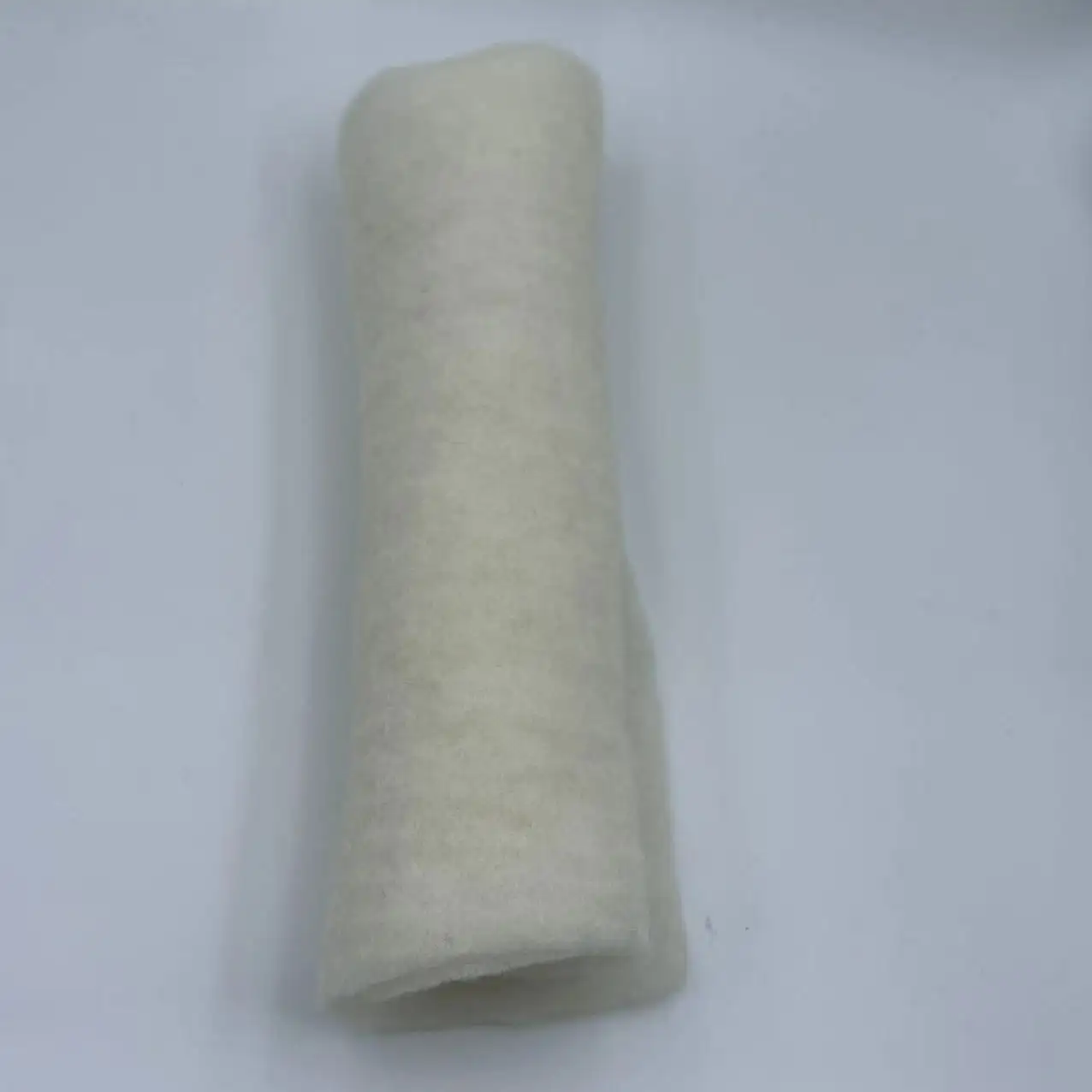nonwoven felt fabric from china Wool flocculents for cold and warm clothing filling products felt fabric rolls for sale