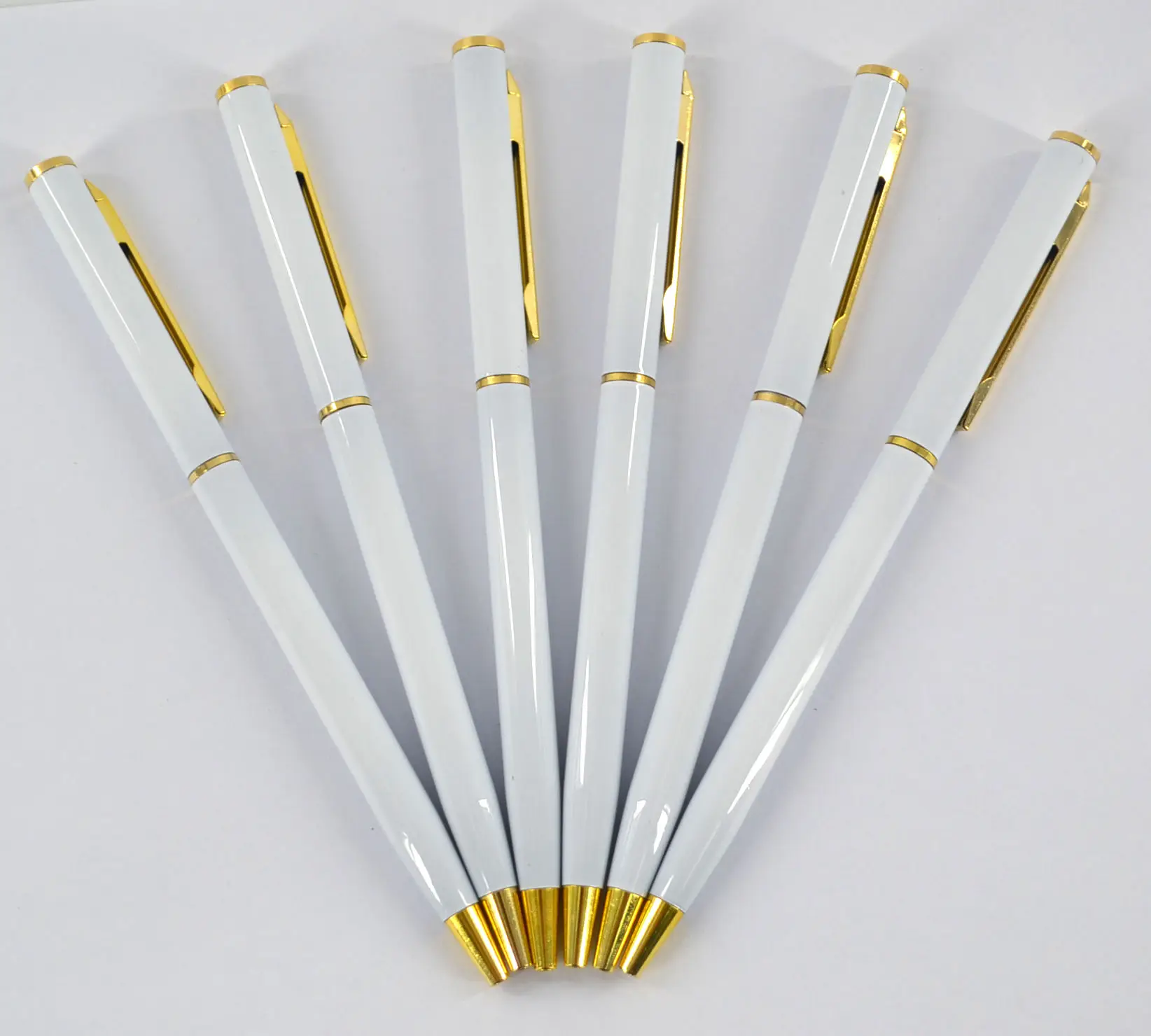 Caneta esferográfica elegante branca pura, caneta de esfera com clipe de aço inoxidável, caneta de escola e escritório em cobre branca e dourada