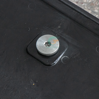 Couvercle de manhole carré étanche D400 600x600mm en SMC pour accès aux réservoirs de carburant souterrains de stations-service