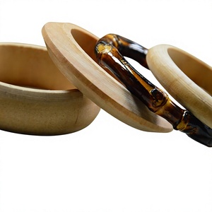 Bracelet jonc classique en bois, joncs unisexes élégants, finition naturelle, design bambou, ensembles de bijoux tendance, cadeaux de fête pour femme - Product Image 4
