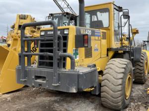 Chargeuse sur pneus Komatsu WA420-3 d'occasion, Japon, d'origine, équipement de construction hydraulique, pompe moteur, 100% prêt, faible nombre d'heures - Product Image 4