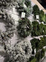 Vente en gros de couronnes de fleurs artificielles décoratives pour plantes, printemps et été, couronne verte d'eucalyptus pour porte d'entrée, décoration de Noël