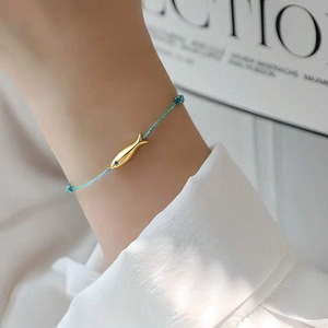 สร้อยข้อมือเชือกถักลายปลาทอง ดีไซน์เก๋ ของขวัญเพื่อนสนิทสุดฮิต - Product Image 6