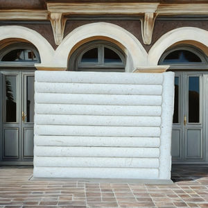 Moulures en marbre Cem, beige fossile, calcaire naturel, biseauté, 3 cm, brossé, sur mesure, pour villa moderne, par Turkiye - Product Image 2