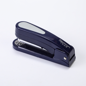 <span class=keywords><strong>Engrapadora</strong></span> <span class=keywords><strong>de</strong></span> Oficina Manual Ergonómica <span class=keywords><strong>de</strong></span> Plástico Estándar, Compatible con Grapas 23/12, <span class=keywords><strong>de</strong></span> Alta Resistencia, Capacidad para 70 Hojas, para la Oficina y la Escuela - Product Image 3