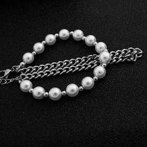 Pulsera de Cadena de Perlas de Doble Capa con Diseño Exclusivo, de Acero de Titanio, Estilo Lujoso y Ligero para Mujer, Venta al por Mayor de Joyería - Product Image 2
