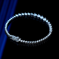 Bracelet tennis en moissanite dégradée à 3 griffes de 2 mm pour femme, en argent sterling S925, entièrement pavé, bijou de main minimaliste de luxe