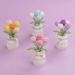 Vase à fleurs en laine tricoté à la main au crochet, décoration de table, article cadeau - Product Image 1