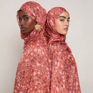 Hijabs Modal de alta calidad para mujer Diseño de tamaño de logotipo personalizado Exquisito Impreso sólido Modales resistentes a las arrugas Hijab personalizable - Product Image 2