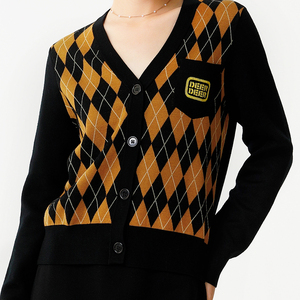 Phụ Nữ Của Phong Cách Argyle Varsity Dệt Kim Cardigan Áo Len 100% Len Nút-Up Áo Len Với Màu Sắc Tương Tự Với OEM ODM Dịch Vụ - Product Image 5