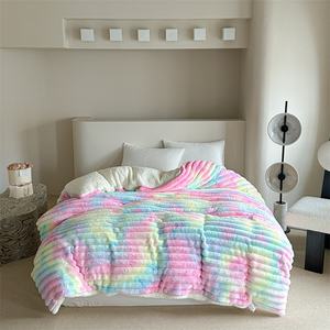 Manta y Cubrecama Infantil de Pelo de Conejo, Tejida en Terciopelo, Ecológica, de Doble Cara, con Estampado de Arcoíris - Product Image 1