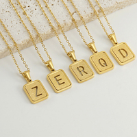 Vente en gros de colliers en acier inoxydable pour femmes, pendentif à 26 lettres, collier alphabet, cadeau bijoux avec nom personnalisé