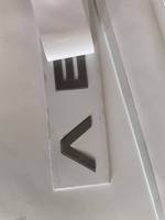 Plaque signalétique de voiture pour Range Rover Logo Plaque signalétique de porte arrière LR026394 LR026396 LR026397 LR030775 LR038706 Marque de couverture