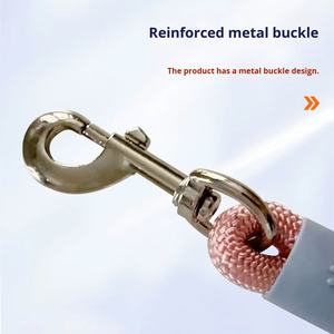 Многофункциональный поводок для собак с двумя крючками, цветной нейлоновый шнур, мягкая ручка из пены EVA, взрывобезопасный, для ношения на поясе, без рук - Product Image 3