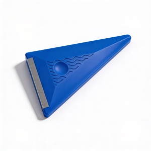 Set di 3 Raschietti Triangolari con Bordo in Silicone per Installazione di Pellicole Viniliche e PPF su Carrozzeria Auto - Product Image 2