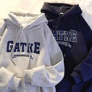 Sweat-shirt à capuche épais et tendance pour homme, en coton, coupe ample et oversize, avec poche à lettres, idéal pour l'automne et l'hiver - Vente en gros - Product Image 2