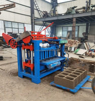   Ligne de production de blocs de béton 220/380 Volts avec mélangeur et convoyeur à bande, machine à fabriquer des blocs pour Haïti à vendre