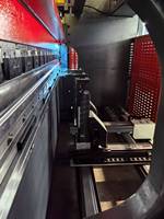Prensa Plegadora CNC Inteligente CNCColgar, Totalmente Automática, 220T, 4000mm, 8+1 Ejes, Delem DA69S, Hidráulica