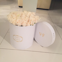 Boîte cadeau faite à la main belle fleur éternelle petite boîte de papier d'art rigide avec revêtement UV logo personnalisé conception créative pour fleurs