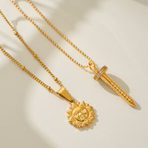 Myneck caliente nueva <span class=keywords><strong>fuente</strong></span> de joyería de moda 18k chapado en oro de acero inoxidable deslustre libre de moda Neo gótico sol colgante collar mujeres - Product Image 5