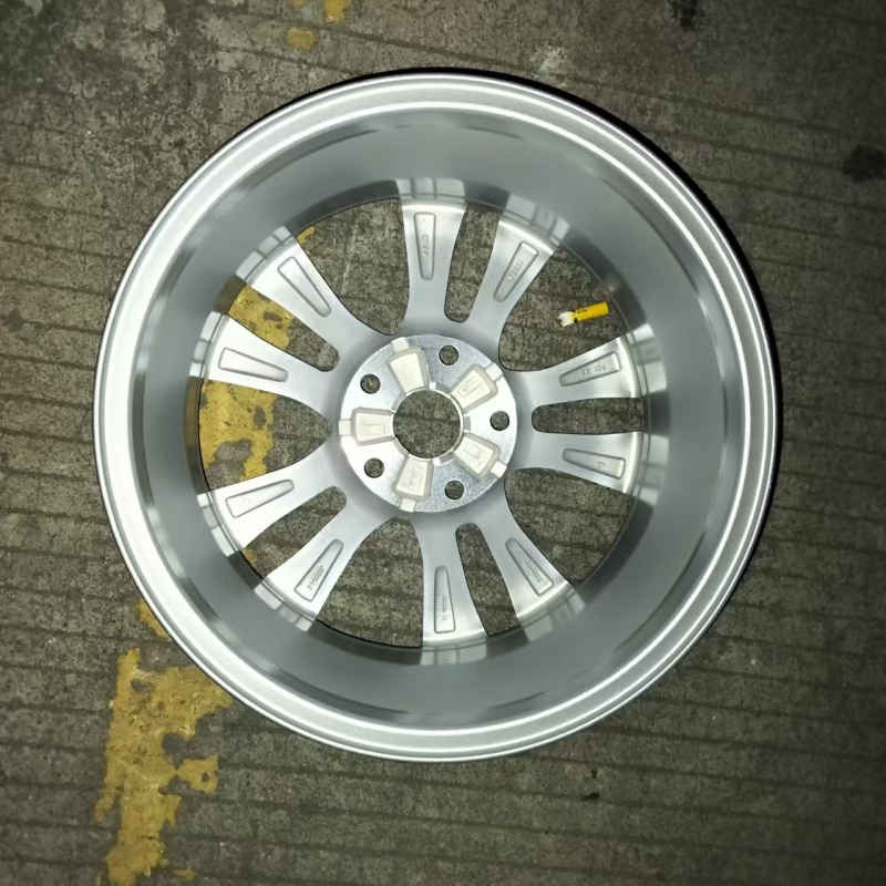 Aluminium Alloy Steel Rim Wheels Are Suitable for Wuling Baojun 730 16 Inches Aluminum Wheel Auto Parts Image 6