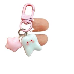 Porte-clés 3D en résine, pendentif étoile rose, forme de dent rose, porte-clés mignons et amusants, cadeaux pour <span class=keywords><strong>clinique</strong></span> dentaire, modèle de dents blanches - Product Image 1