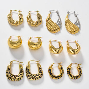 Boucles d'oreilles pendantes classiques vintage tendance à motif floral, plaquées or 18 carats, en acier inoxydable, vente en gros pour femmes - Product Image 3