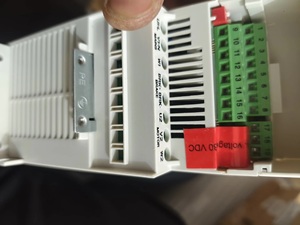 ACS35501E04A72 ACS355-01E-04A7-2 ไดรฟ์ AC ความถี่ 0.75kW 1HP 200-240V IP20 - Product Image 1