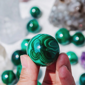Esferas de Malaquita Natural Pulida al por Mayor, Piedras Curativas, Esfera de Tamaño Mediano para Colección, Joyería Ying Lai - Product Image 4