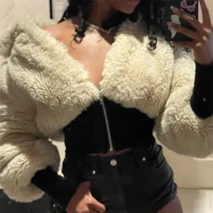 Personalizado Y2K adelgazante estilo polar corto chaqueta de lana de cordero de manga larga con cremallera hasta cuello en V trajes para mujeres otoño