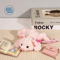 Jouets en peluche en fibre de polyester, design de personnage détaillé, surface douce et câlin, couture durable pour la salle de jeux et l'affichage