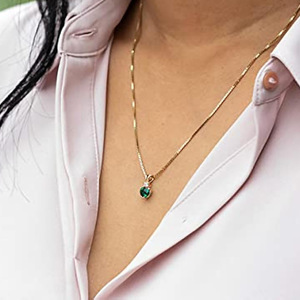 Collana con Ciondolo a Cuore Corona per Donne, Gioiello Vintage con Charm d'Amore, Accessorio di Moda per Uso Quotidiano, Idea Regalo - Product Image 3